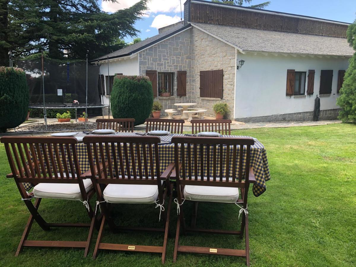 Villa Aurelia - Casa De Campo Con Jardin Y Piscina Entre Madrid Y Segovia Ortigosa del Monte Eksteriør bilde